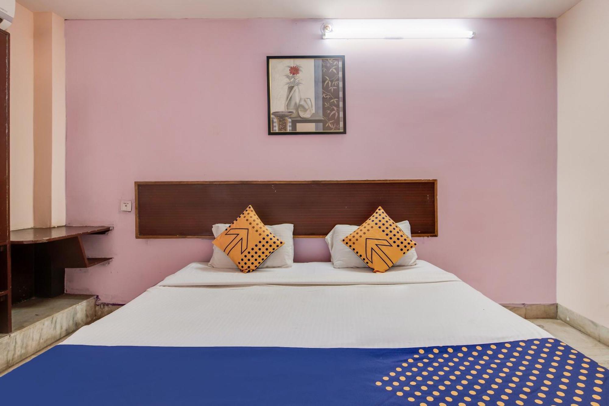 Hotel O Cauvery Visákhapatnam Kültér fotó