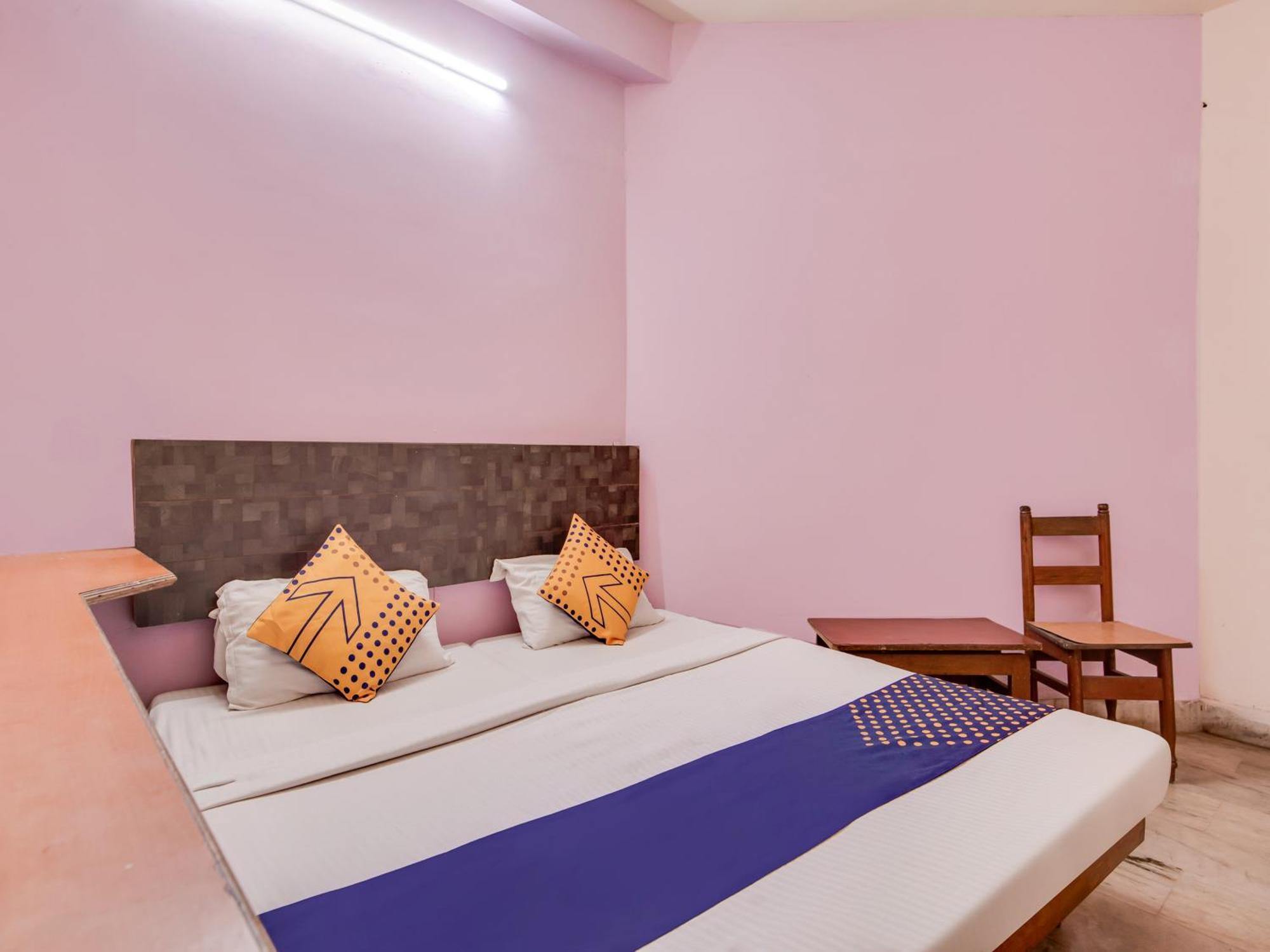 Hotel O Cauvery Visákhapatnam Kültér fotó
