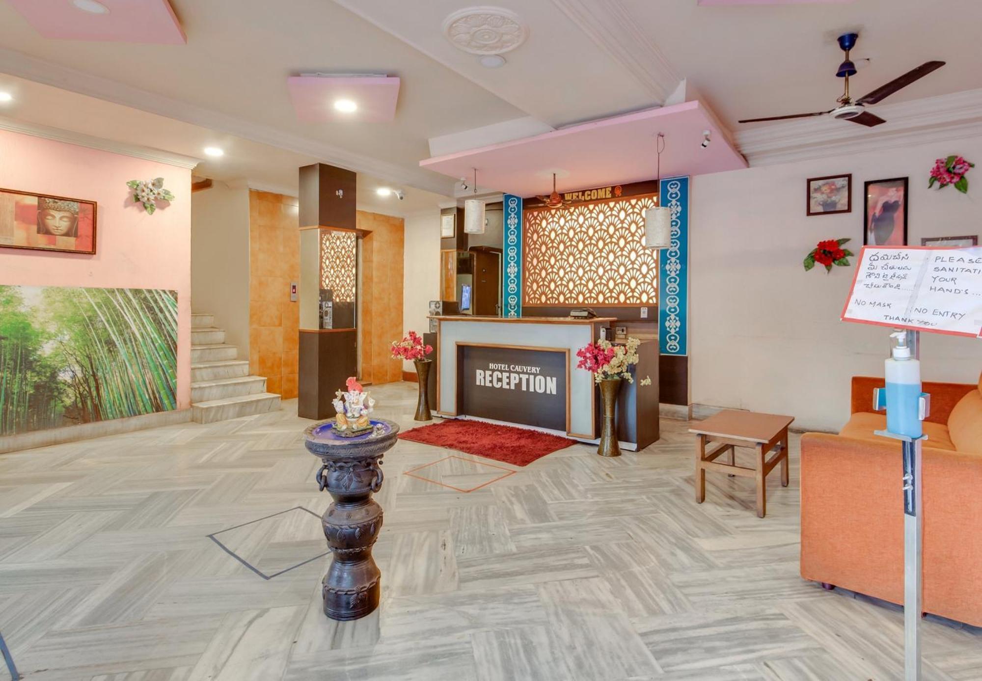 Hotel O Cauvery Visákhapatnam Kültér fotó